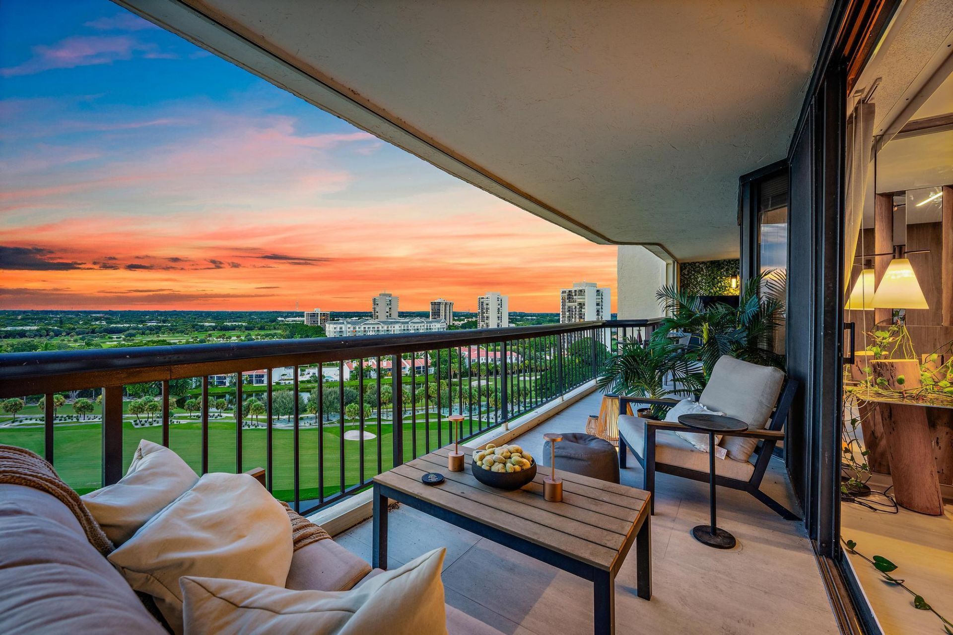 1900 Consulate Place, Unit 1205, West Palm Beach, FL 33401 Photo
