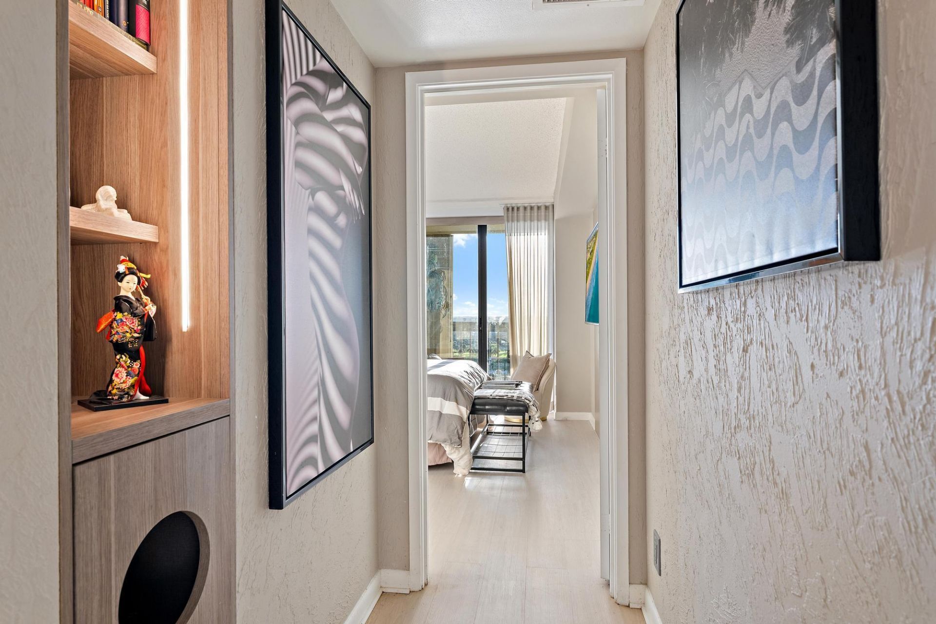 1900 Consulate Place, Unit 1205, West Palm Beach, FL 33401 Photo