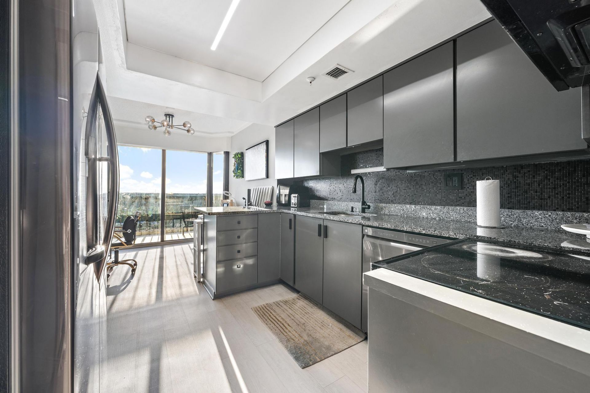1900 Consulate Place, Unit 1205, West Palm Beach, FL 33401 Photo