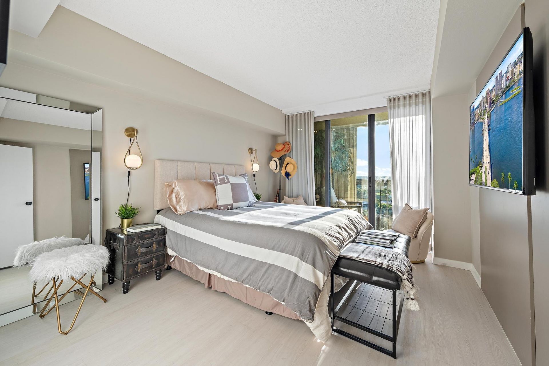 1900 Consulate Place, Unit 1205, West Palm Beach, FL 33401 Photo