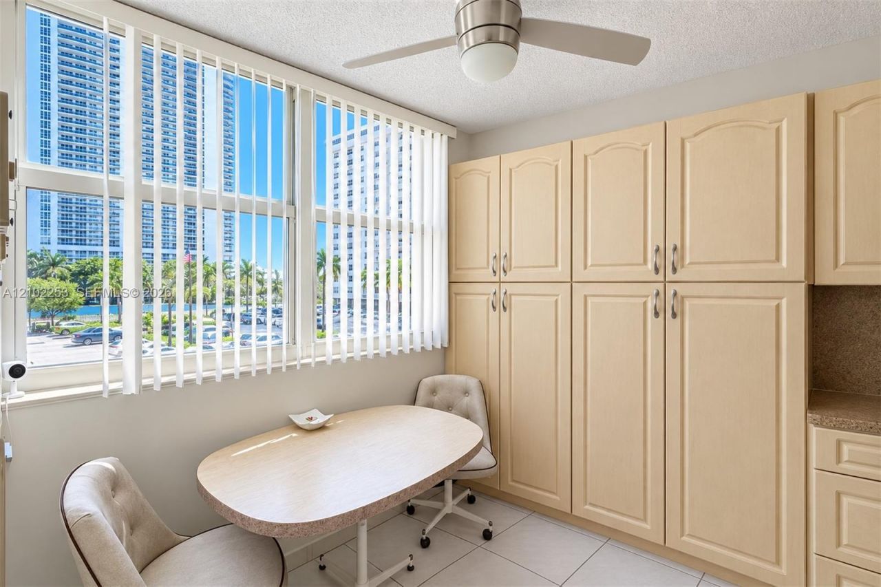 1833 S Ocean Dr , Unit 201, Hallandale Beach, FL 33009 Photo