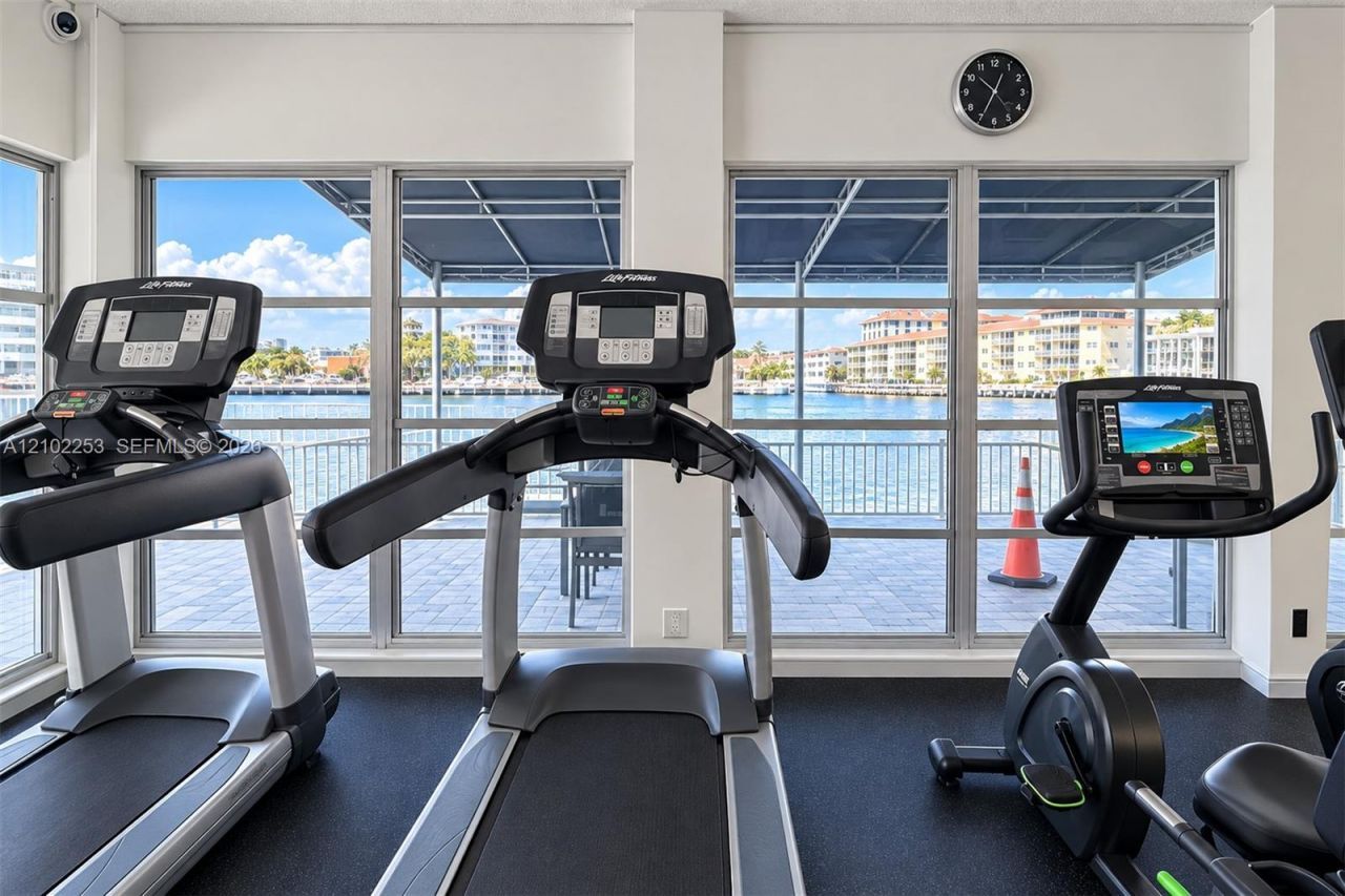 1833 S Ocean Dr , Unit 201, Hallandale Beach, FL 33009 Photo
