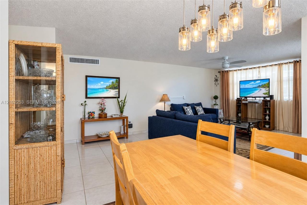 1833 S Ocean Dr , Unit 201, Hallandale Beach, FL 33009 Photo