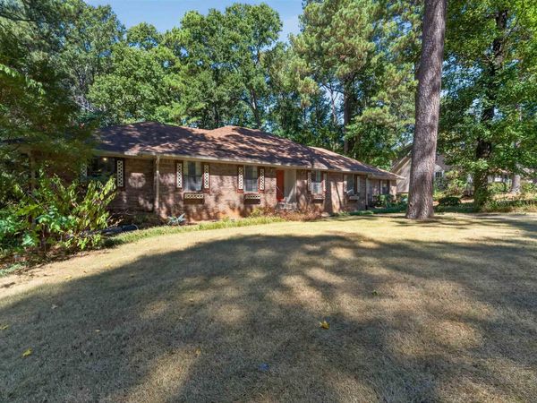 10 IVY Circle, Arkadelphia, AR 71923