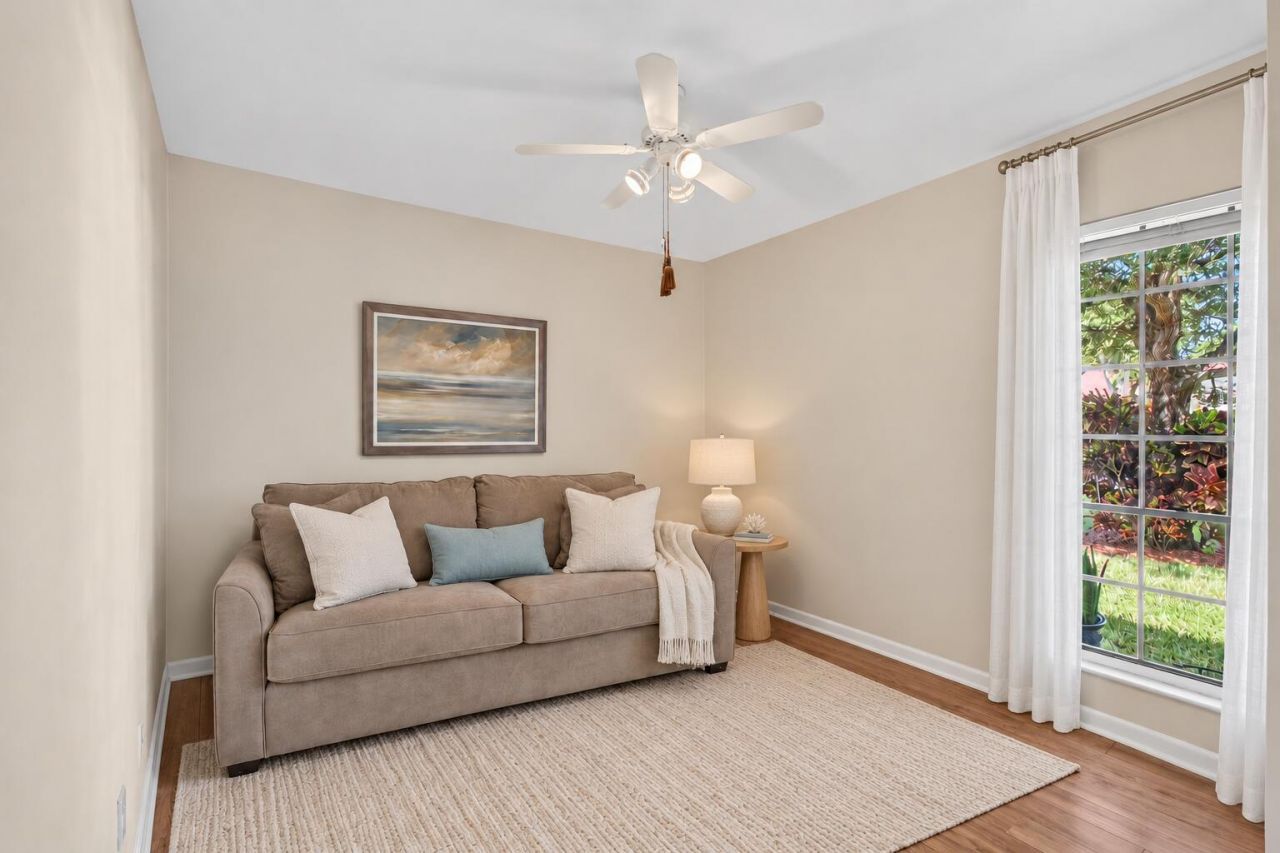 4 Fawlkland Circle, Boynton Beach, FL 33426 Photo