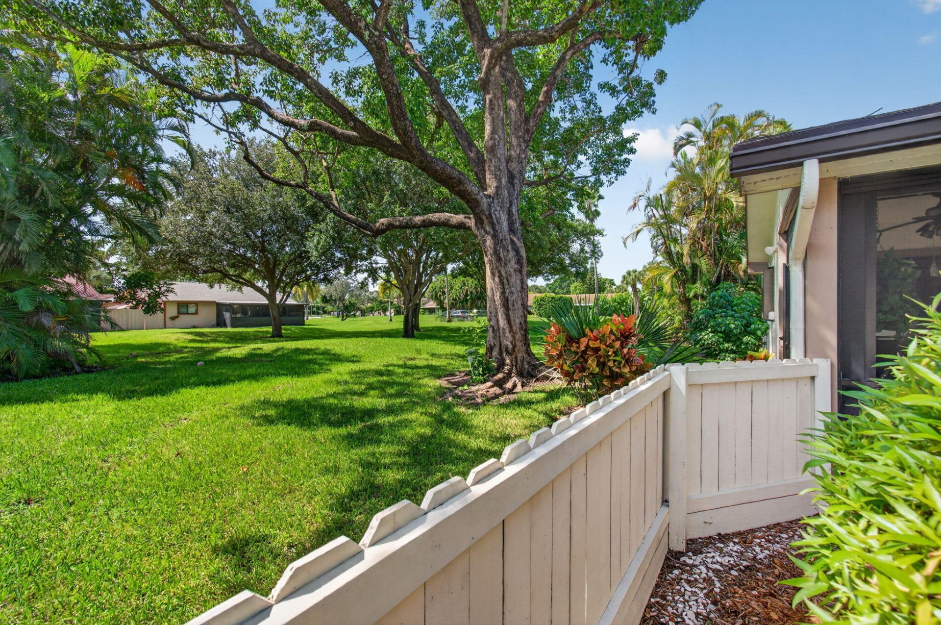 4 Fawlkland Circle, Boynton Beach, FL 33426 Photo
