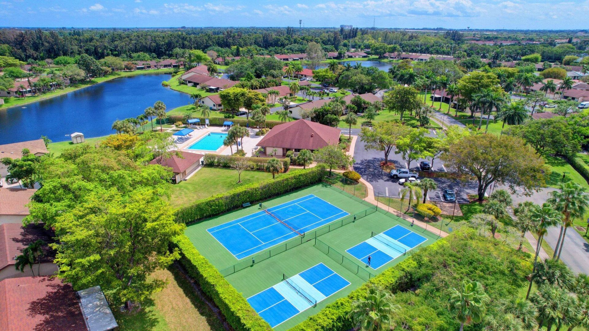 4 Fawlkland Circle, Boynton Beach, FL 33426 Photo