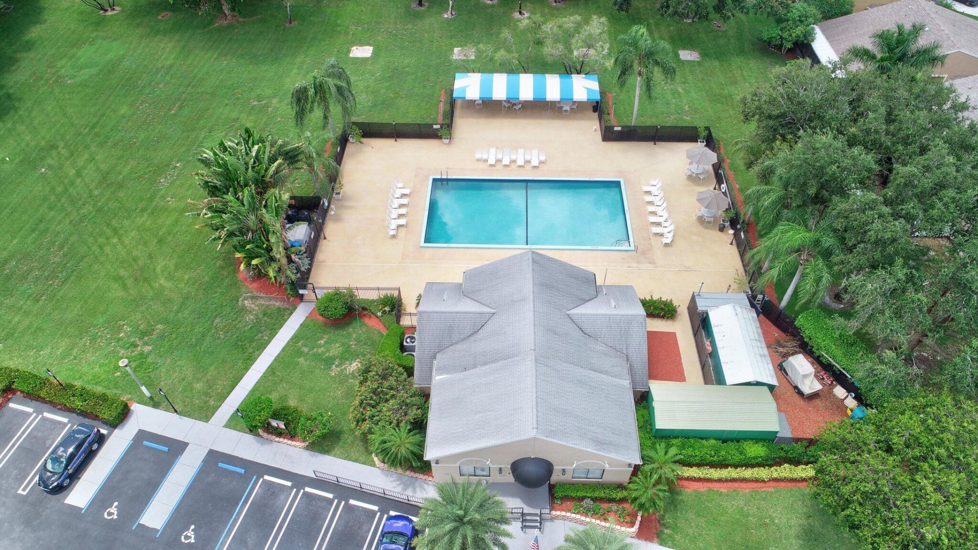 4 Fawlkland Circle, Boynton Beach, FL 33426 Photo