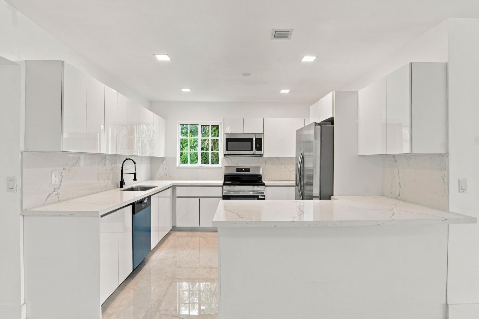 110 NE 152nd Street, Miami, FL 33162 Photo