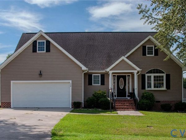 304 Meadow Circle, Emporia, VA 23847