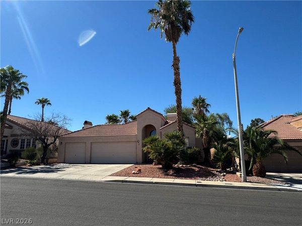 19 Sandwedge Drive , Henderson, NV 89074