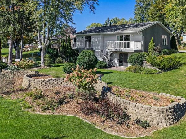 411 Amey Drive, Baraboo, WI 53913