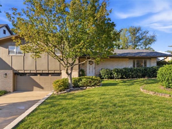904 Holly Street, Rogers, AR 72756
