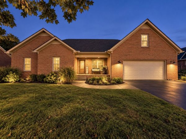 305 Springdale Dr, Columbia, TN 38401