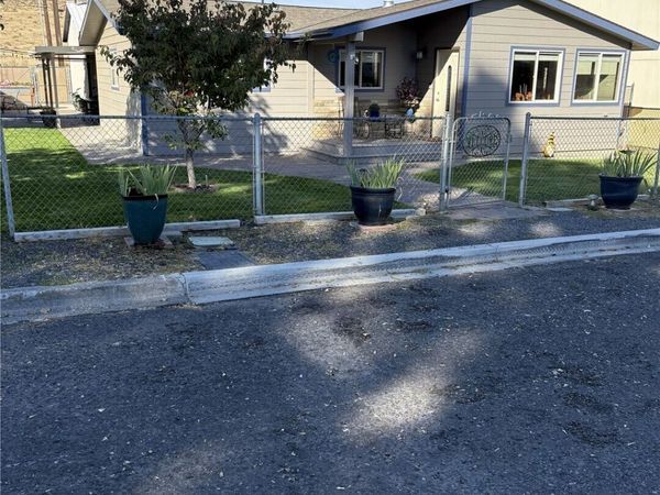 219 N Juniper , Soap Lake, WA 98851