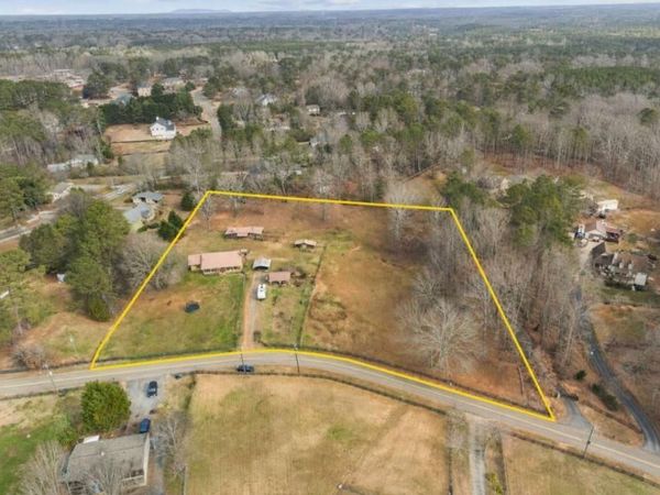 7580 Bates Drive, Alpharetta, GA 30004