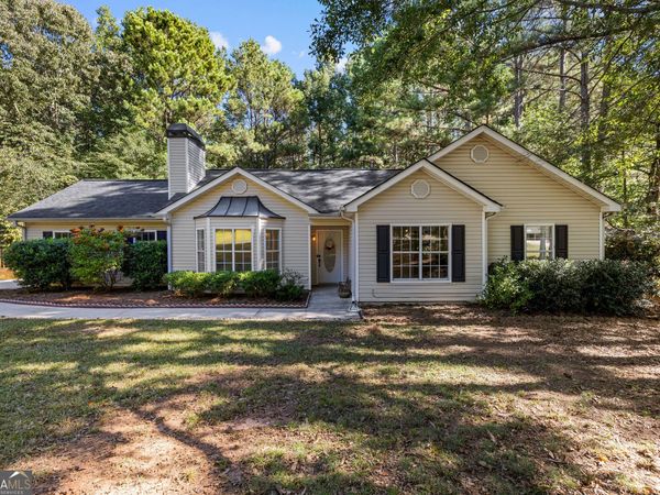 105 Paces Landing Place, Newnan, GA 30263