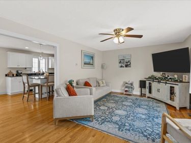 189 Centre Avenue, Unit 2, Abington, MA 02351