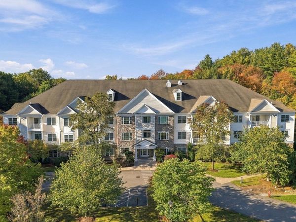 1206 Albion Rd, Unit 1206, Bedford, MA 01730
