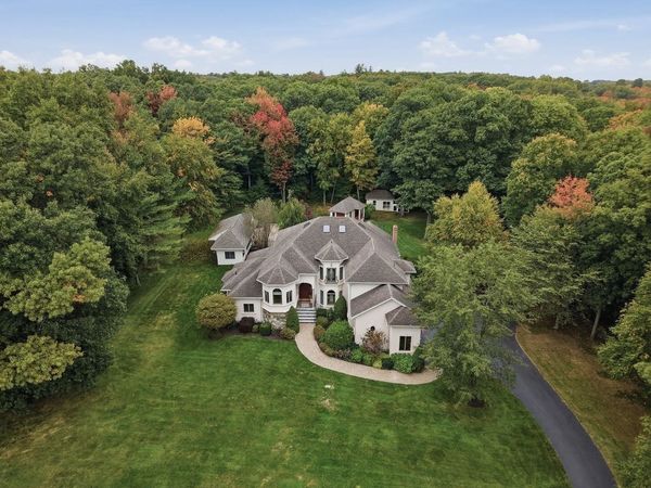 37 Putnam Hill Road, Sutton, MA 01590