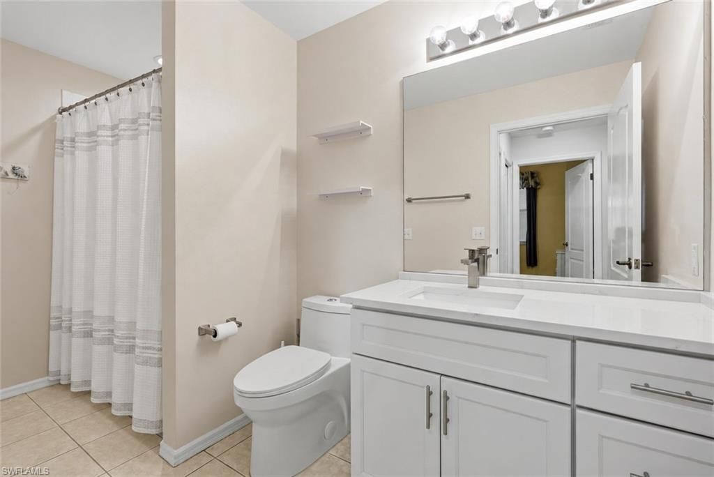 14061 Brant Point Cir, Unit 725, Fort Myers, FL 33919 Photo