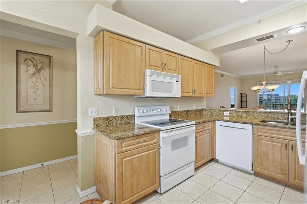 14061 Brant Point Cir, Unit 725, Fort Myers, FL 33919 Photo