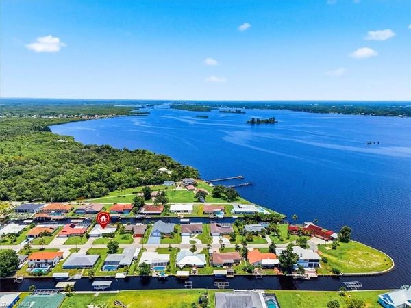 7211 Reymoor DR , NORTH FORT MYERS, FL 33917