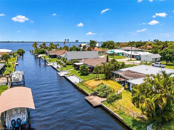 7211 Reymoor DR , NORTH FORT MYERS, FL 33917