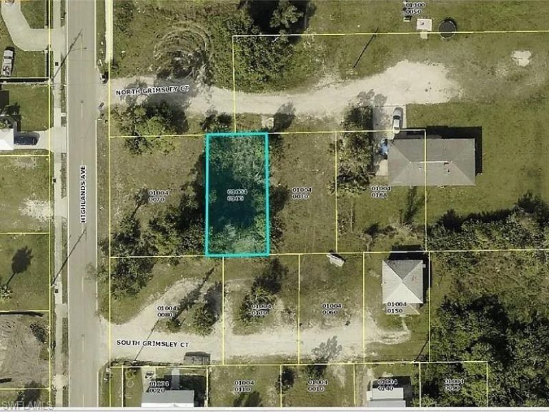 3510 N Grimsley Ct , Fort Myers, FL 33916 Photo