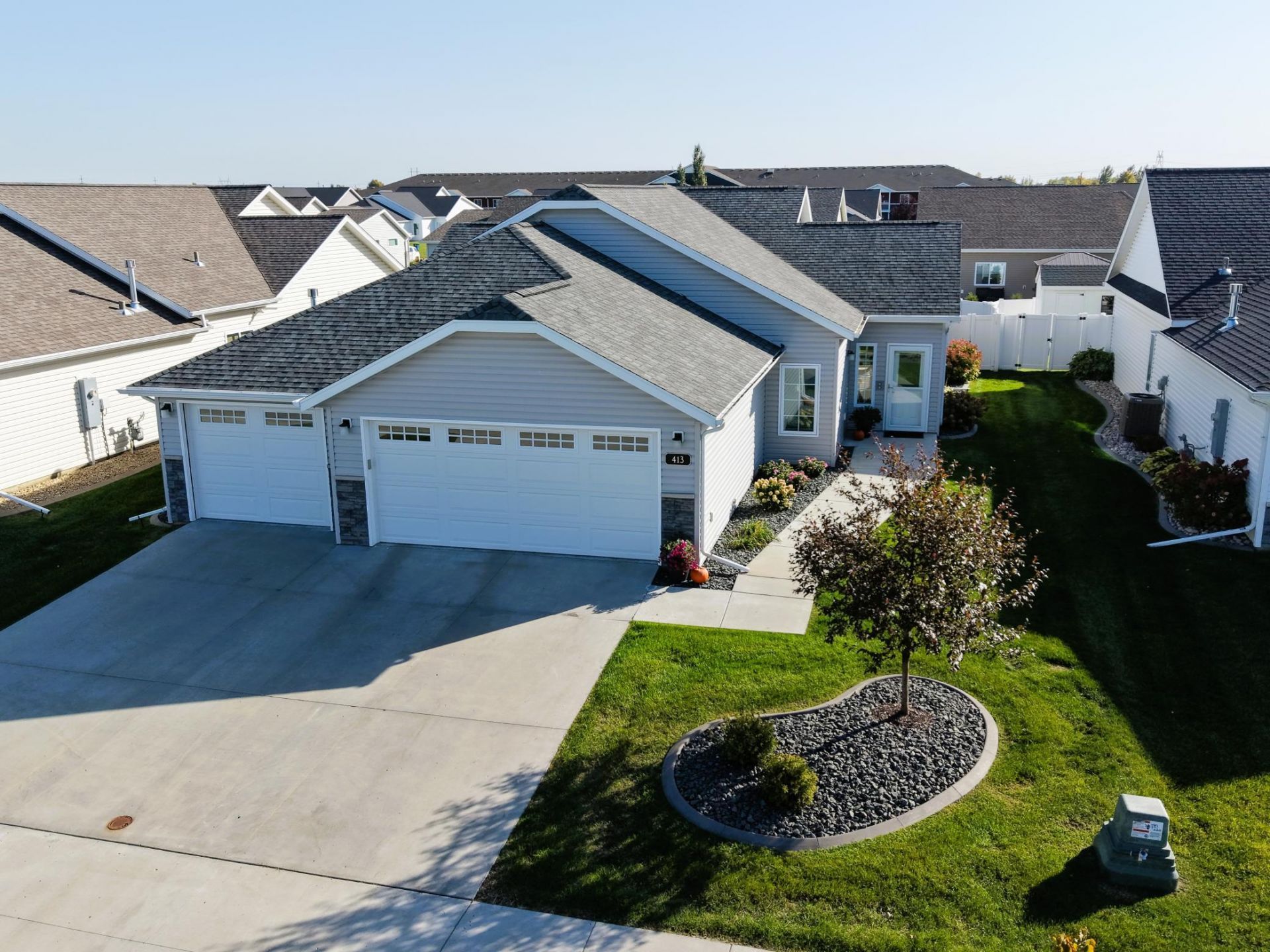 413 38th Avenue E, West Fargo, ND 58078 Main Photo