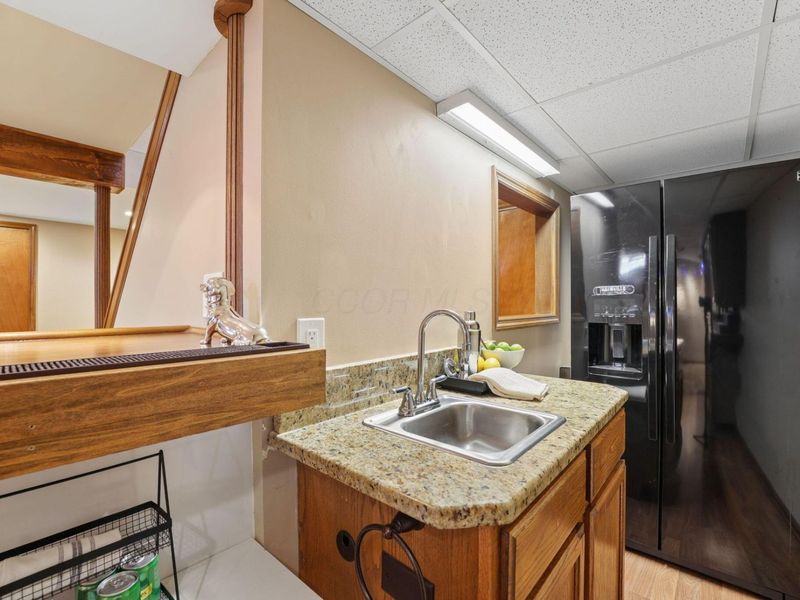 905 Caroway Boulevard, Columbus, OH 43230 Photo 35