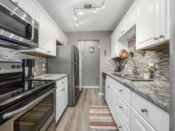 10340 W Whitnall Edge DRIVE, Unit 103, Franklin, WI 53132