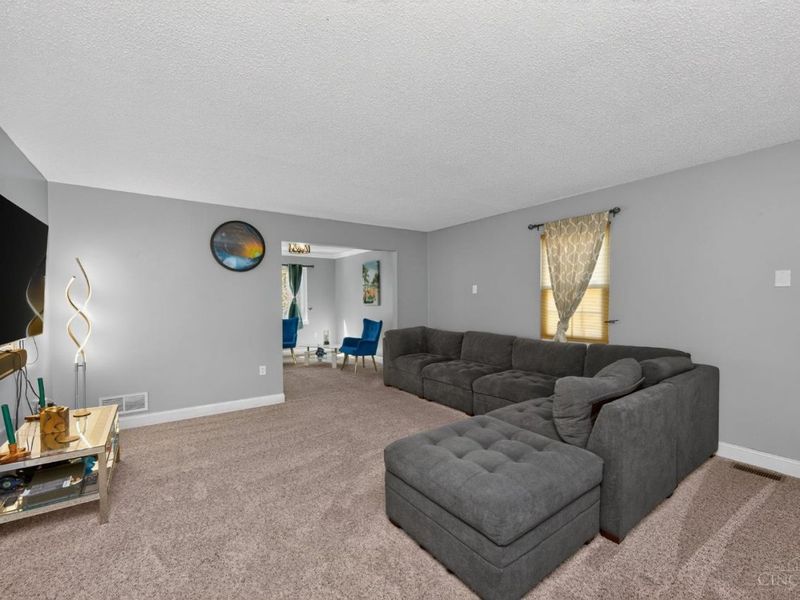 5659 Zaring Drive, West Chester, OH 45069 Photo 7