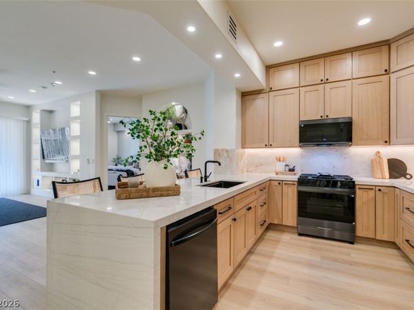 32 E Serene Avenue , Unit 207, Las Vegas, NV 89123