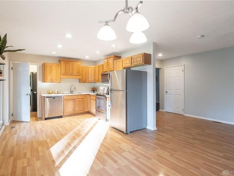 3124 Santa Rosa Drive, Dayton, OH 45440 Photo 6