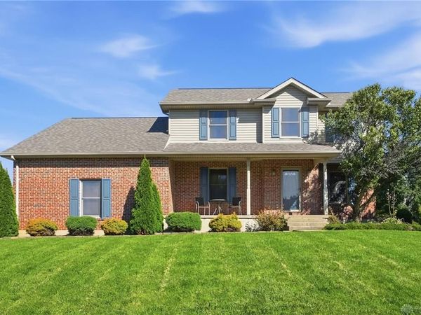 603 Copperfield Lane, Tipp City, OH 45371