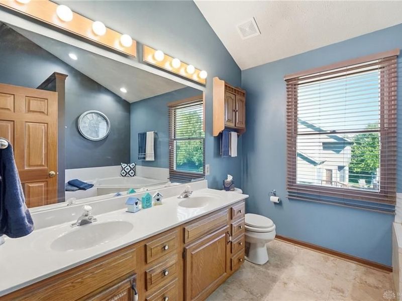 603 Copperfield Lane, Tipp City, OH 45371 Photo 28
