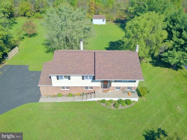 129 GRATERFORD ROAD, SCHWENKSVILLE, PA 19473