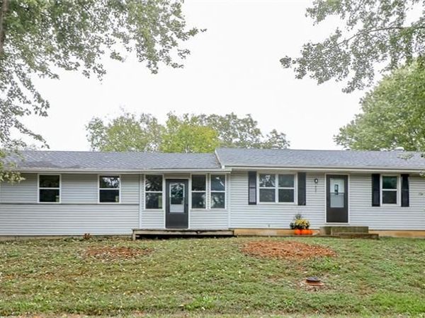 407 S Buffalo Street, Holden, MO 64040