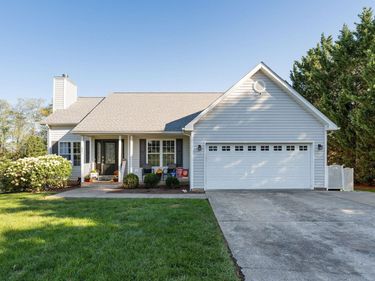 341 WYNDHAM HILL DR, FISHERSVILLE, VA 22939