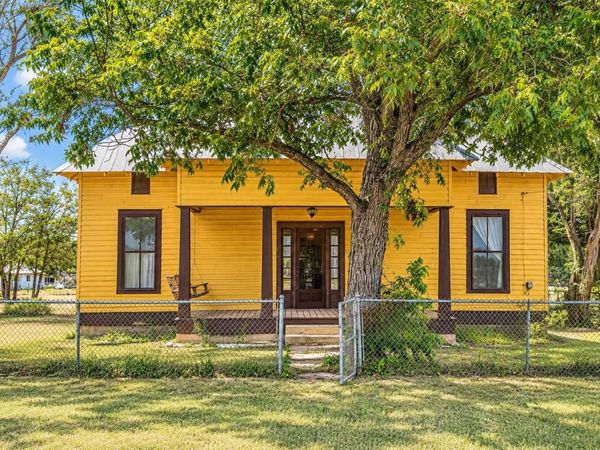 115 N Lockhart ST , Paige, TX 78659