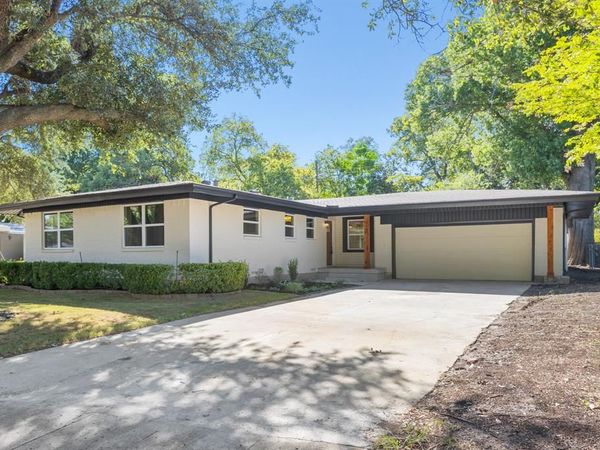 917 Blossom Circle, Garland, TX 75041