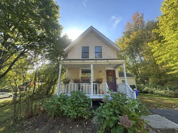 22 Laurel, Greenfield, MA 01301