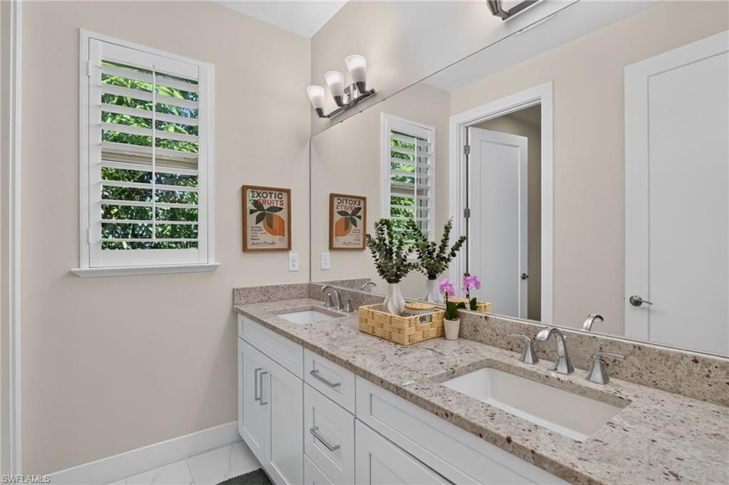 1131 7th Ave N, Naples, FL 34102 Photo