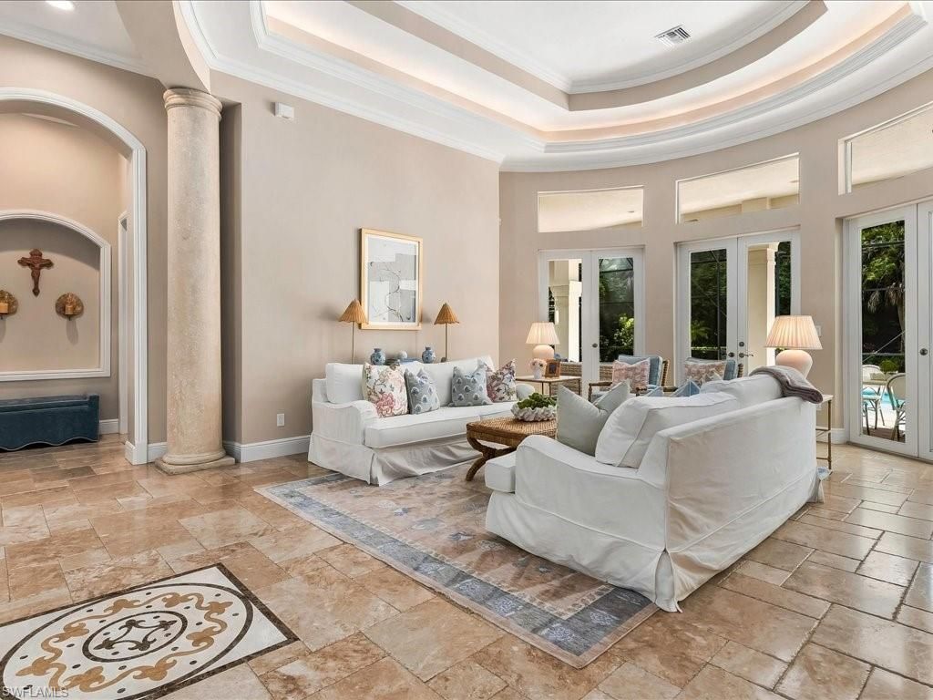4810 Sycamore Dr , Naples, FL 34119 Photo