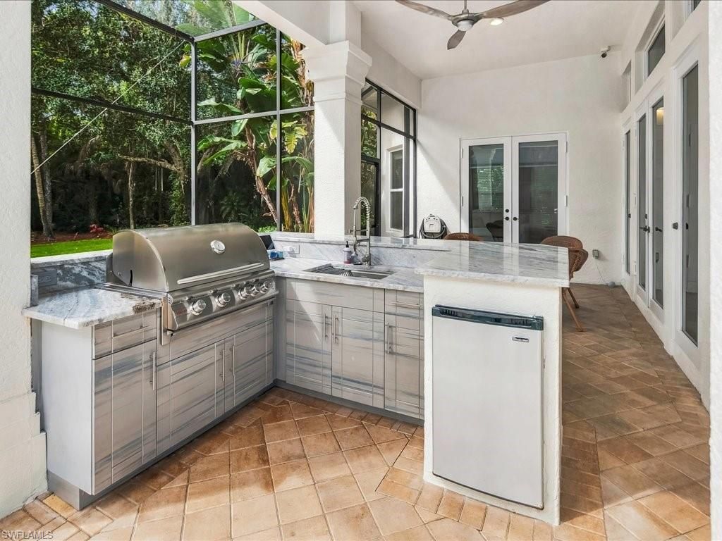4810 Sycamore Dr , Naples, FL 34119 Photo