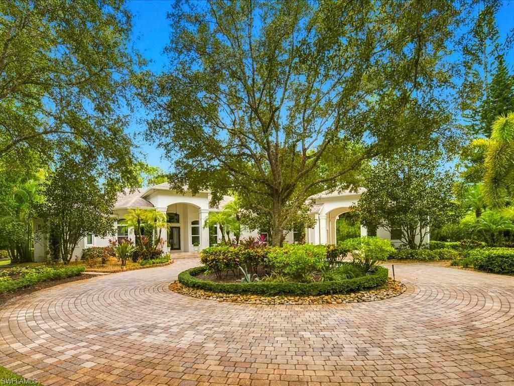 4810 Sycamore Dr , Naples, FL 34119 Photo