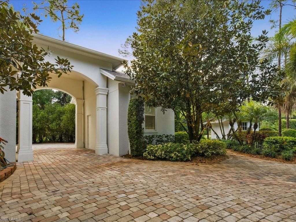 4810 Sycamore Dr , Naples, FL 34119 Photo