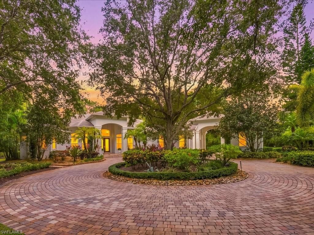 4810 Sycamore Dr , Naples, FL 34119 Photo