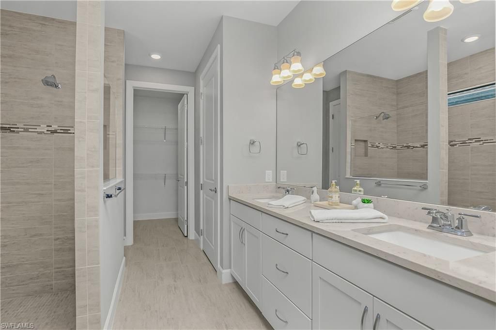 19165 Aqua Shore Dr, Estero, FL 33913 Photo